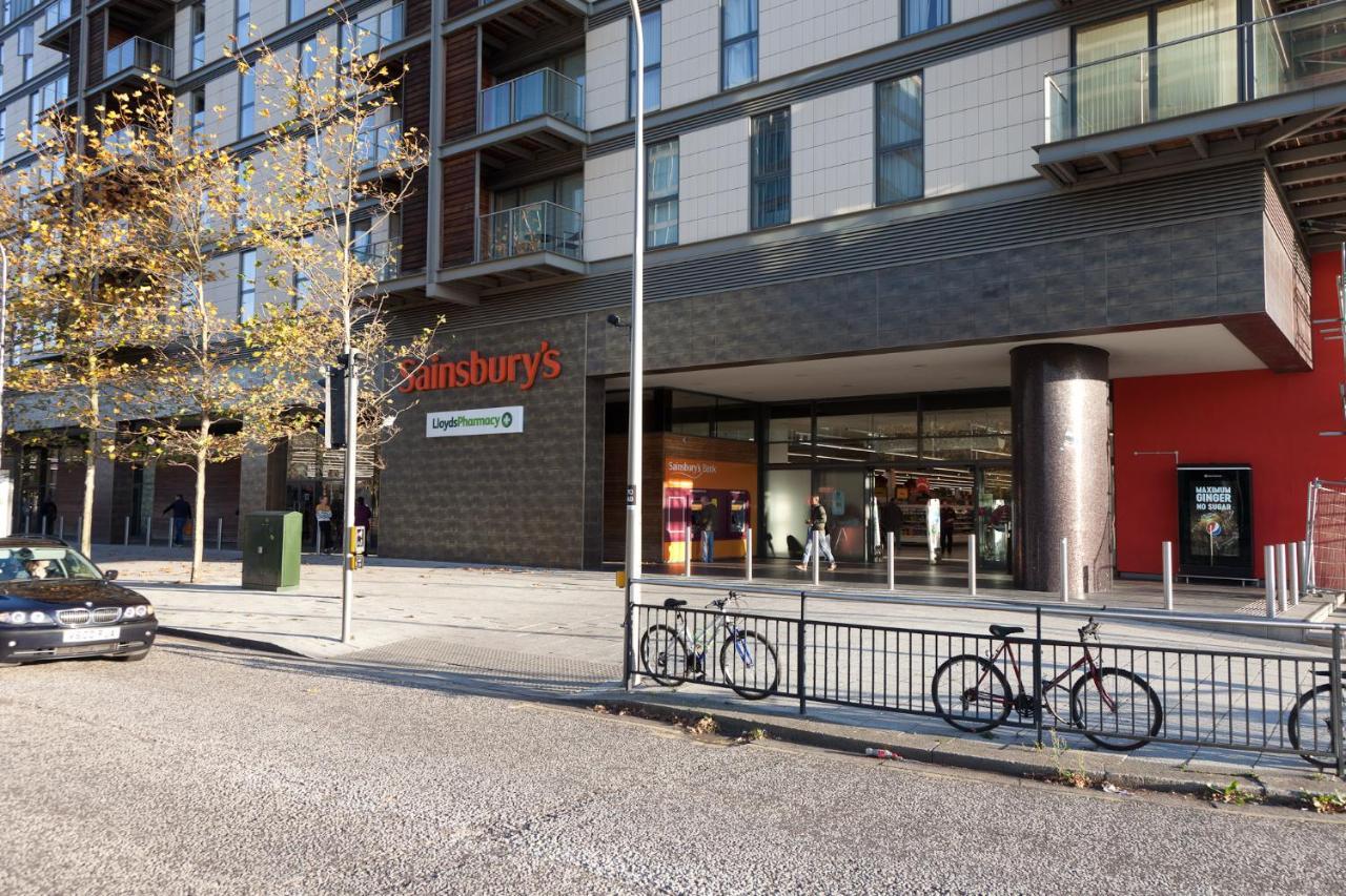 2 Bedroom 2 Bathroom Apartment In Central Milton Keynes With Free Parking And Smart Tv - Contractors, Relocation, Business Travellers Exteriör bild