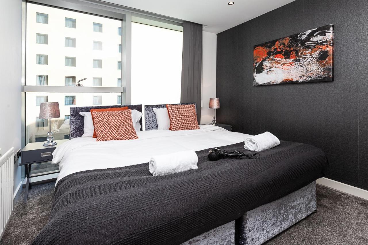 2 Bedroom 2 Bathroom Apartment In Central Milton Keynes With Free Parking And Smart Tv - Contractors, Relocation, Business Travellers Exteriör bild