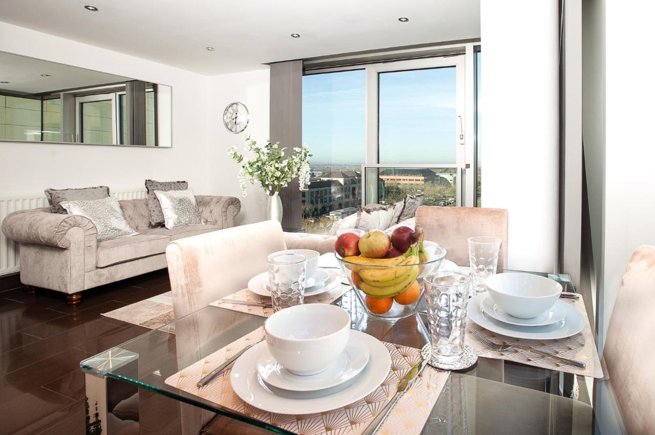 2 Bedroom 2 Bathroom Apartment In Central Milton Keynes With Free Parking And Smart Tv - Contractors, Relocation, Business Travellers Exteriör bild