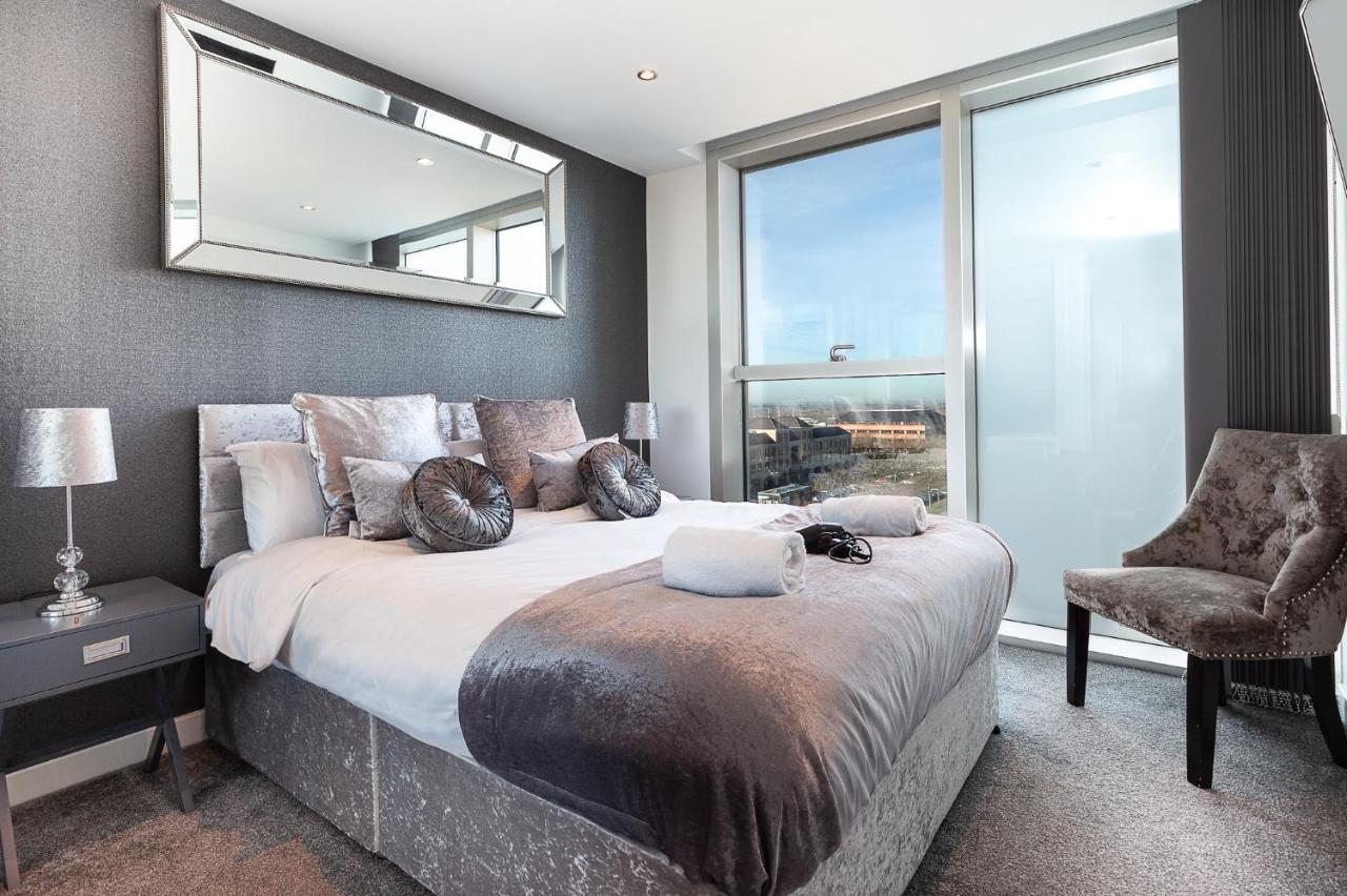 2 Bedroom 2 Bathroom Apartment In Central Milton Keynes With Free Parking And Smart Tv - Contractors, Relocation, Business Travellers Exteriör bild