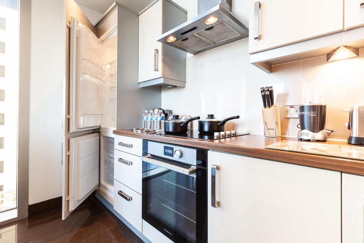 2 Bedroom 2 Bathroom Apartment In Central Milton Keynes With Free Parking And Smart Tv - Contractors, Relocation, Business Travellers Exteriör bild