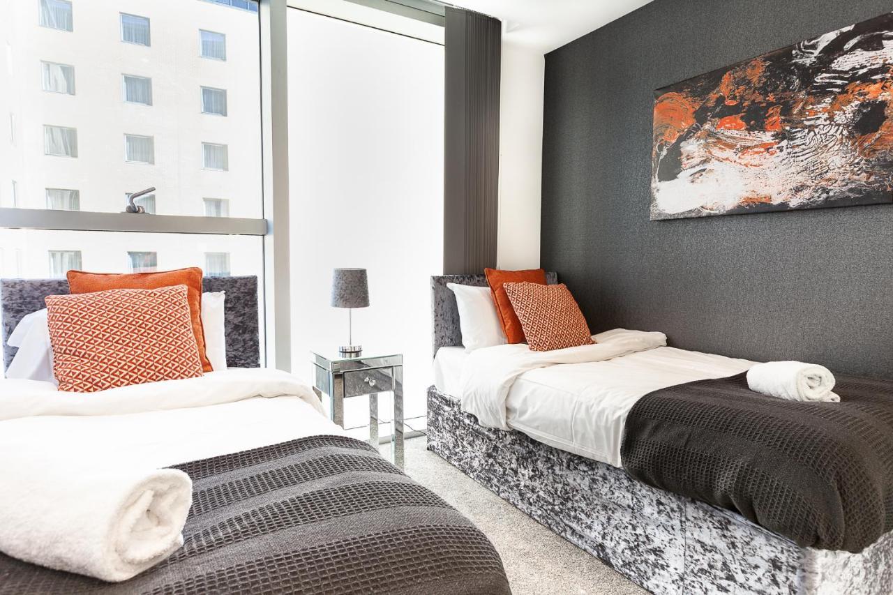 2 Bedroom 2 Bathroom Apartment In Central Milton Keynes With Free Parking And Smart Tv - Contractors, Relocation, Business Travellers Exteriör bild