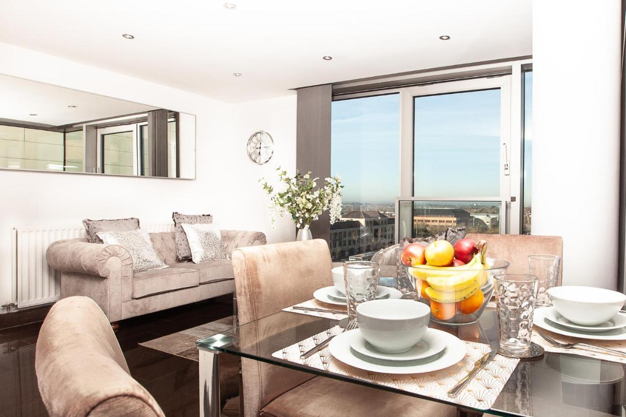 2 Bedroom 2 Bathroom Apartment In Central Milton Keynes With Free Parking And Smart Tv - Contractors, Relocation, Business Travellers Exteriör bild